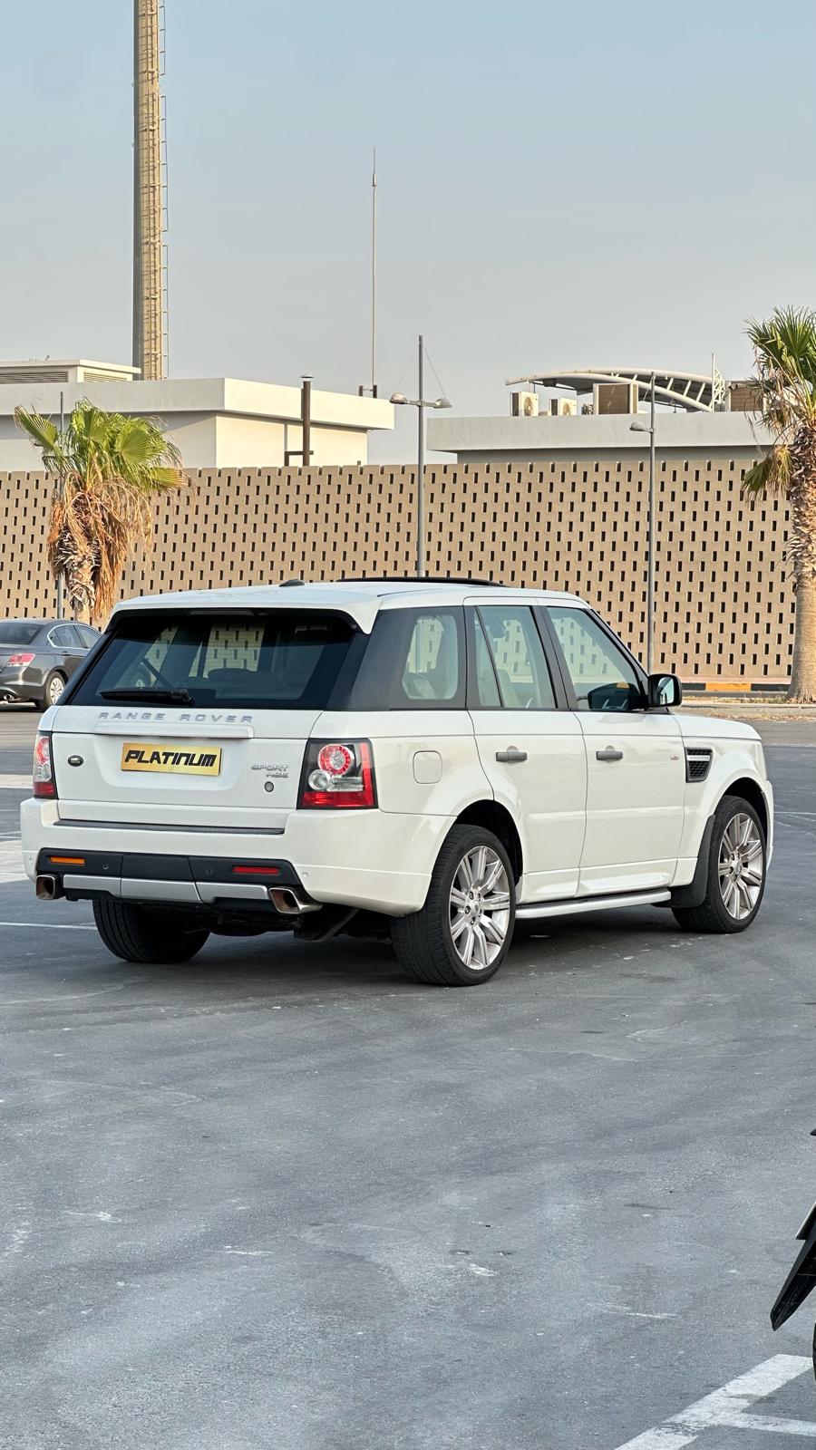 
								RANGE ROVER full									