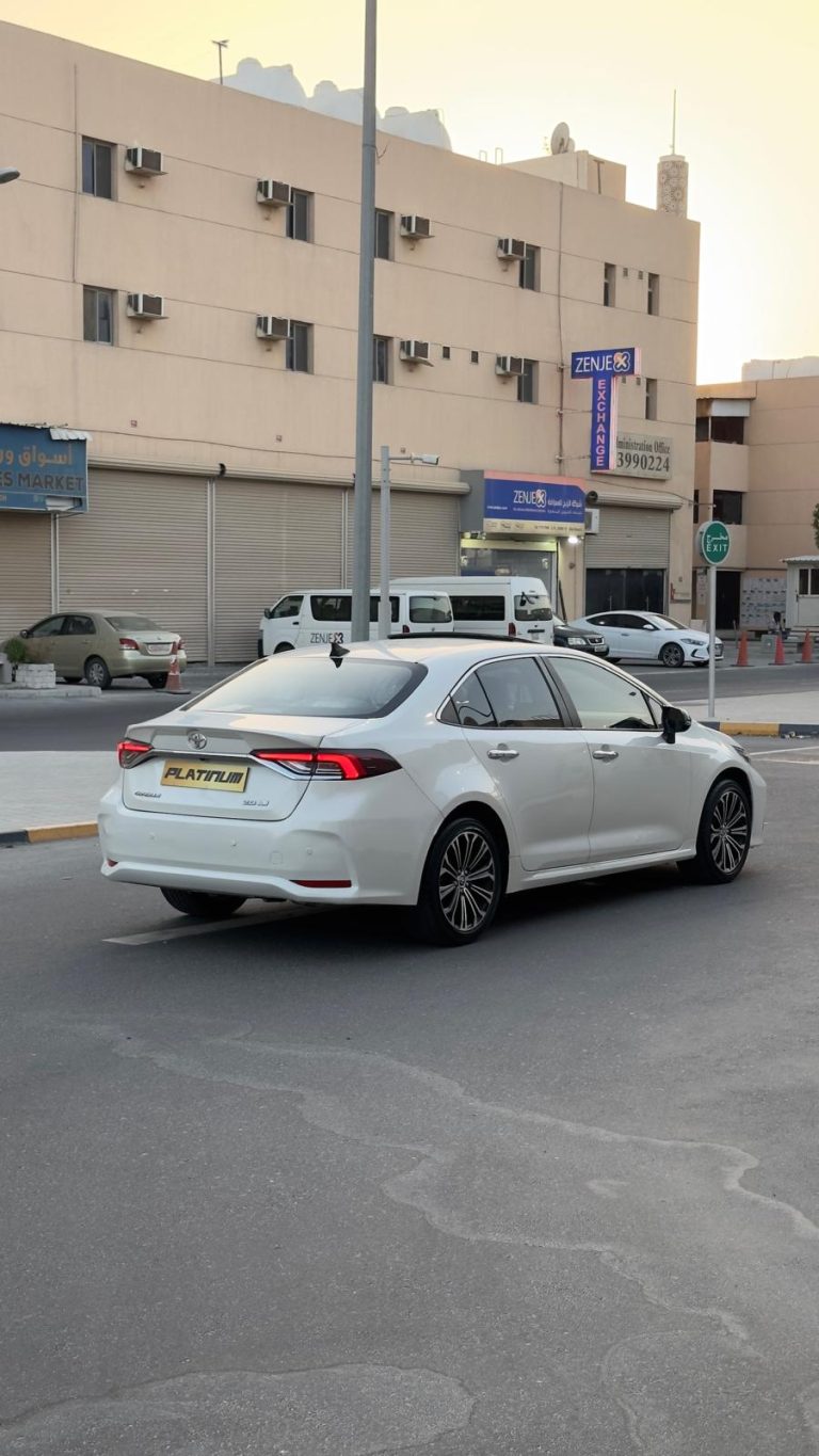 TOYOTA COROLLA