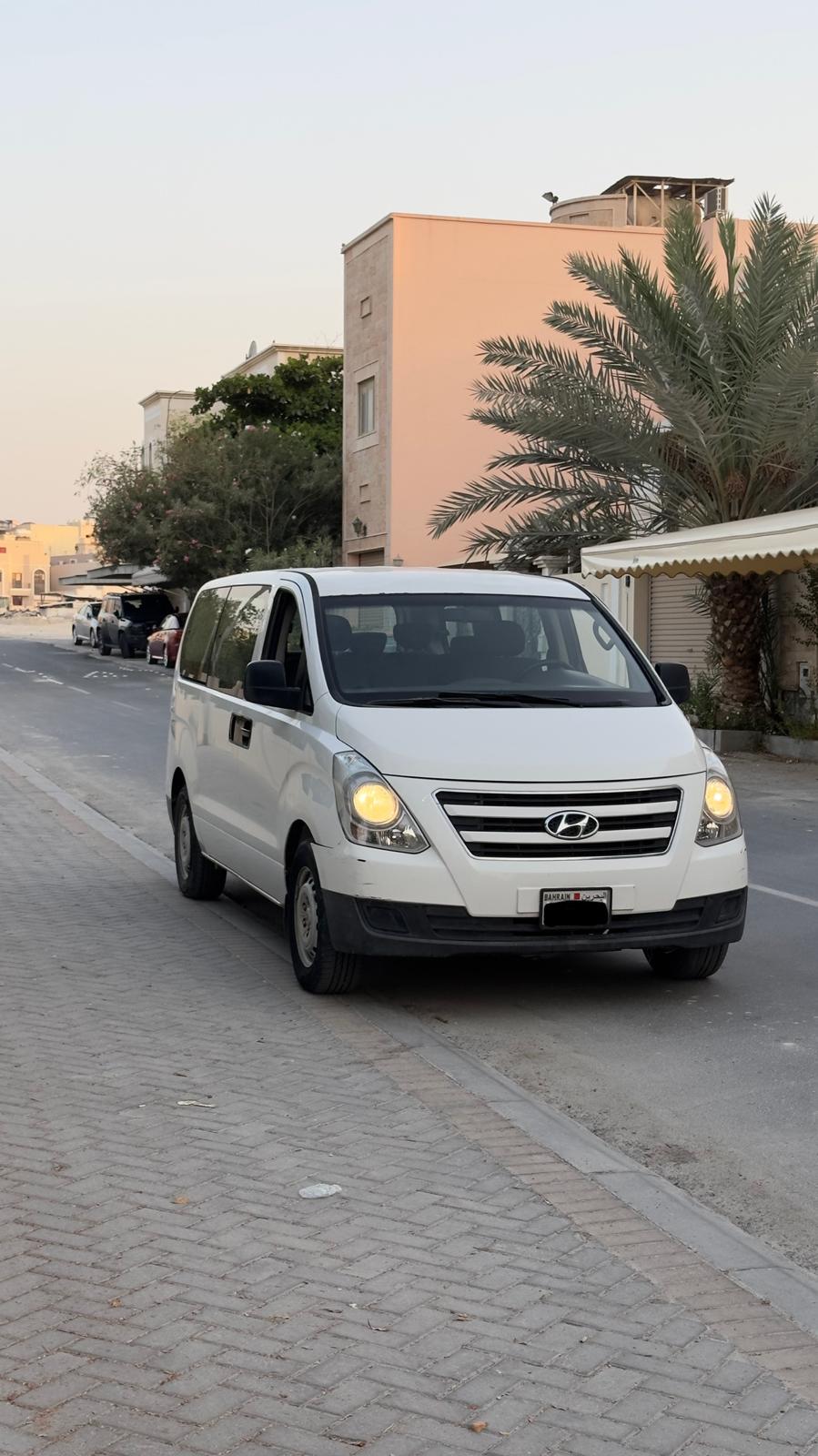 
								HYUNDAI H1 full									