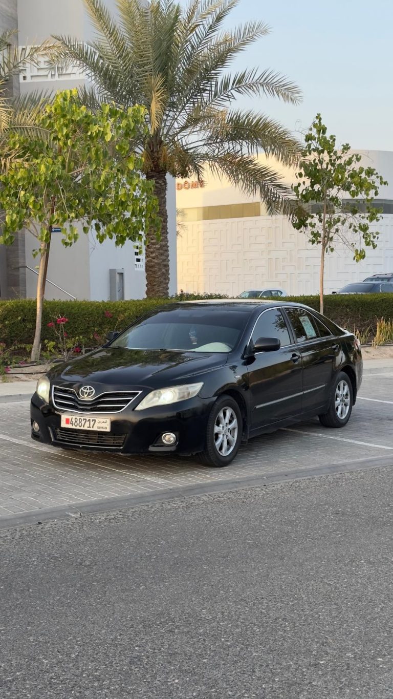 TOYOTA CAMRY