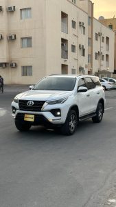 TOYOTA FORTUNER