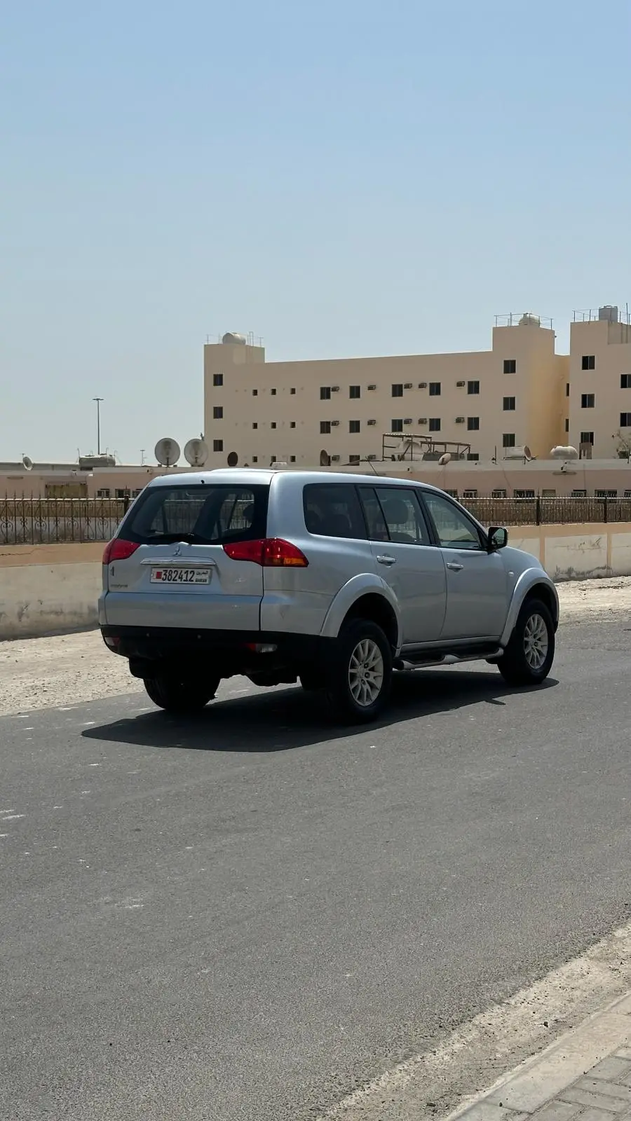 
								MITSUBISHI PAJERO SPORT full									