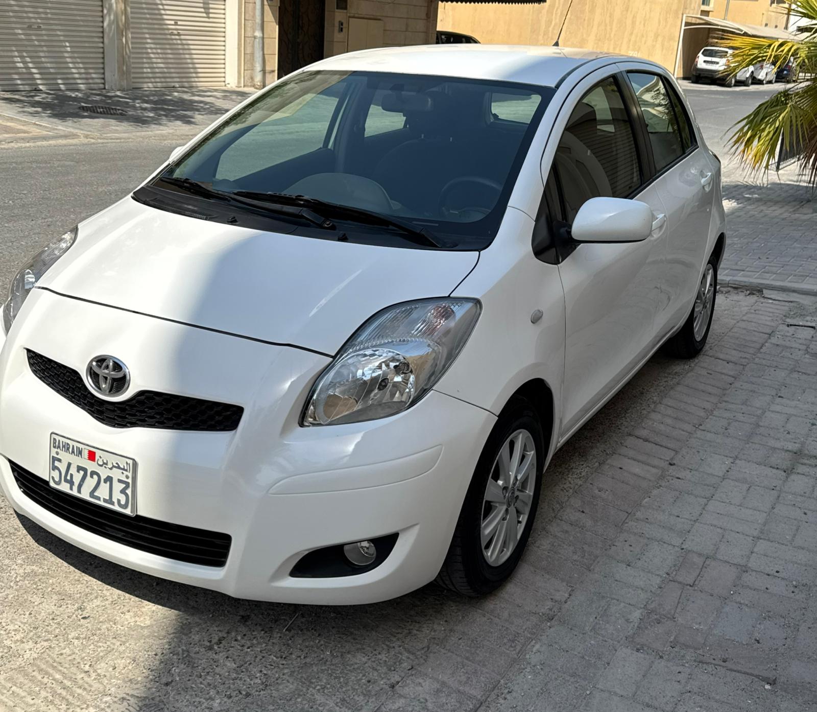 
								TOYOTA YARIS full									