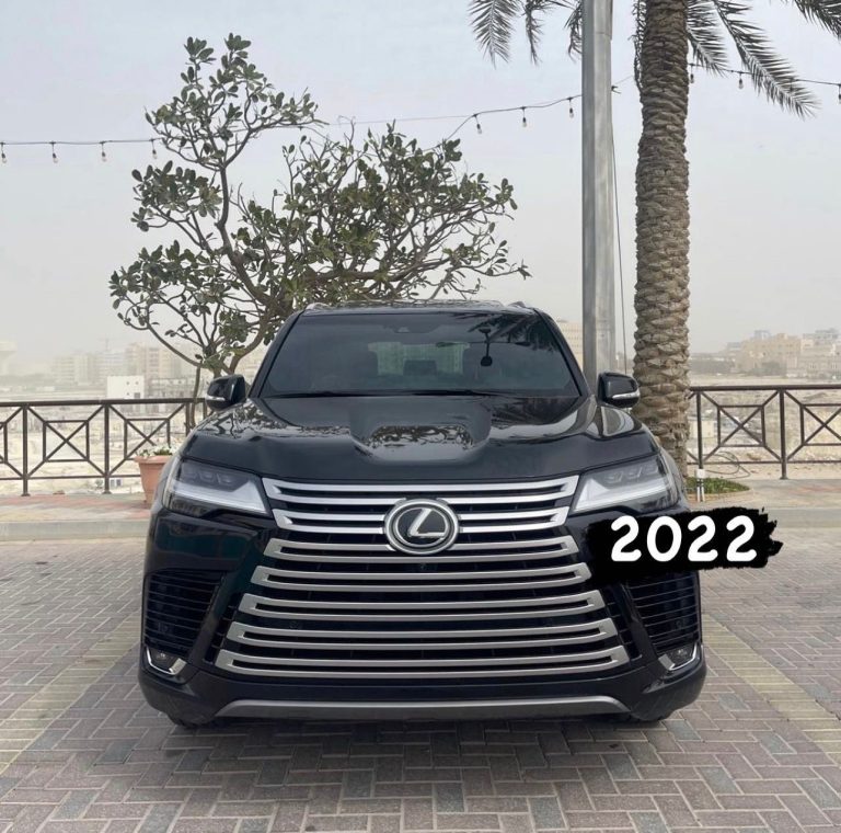 Lexus LX600 Urban