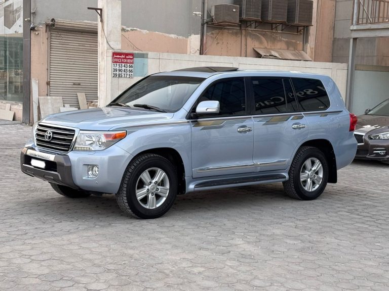 TOYOTA LAND CRUISER