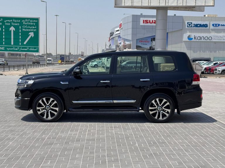 TOYOTA LAND CRUISER