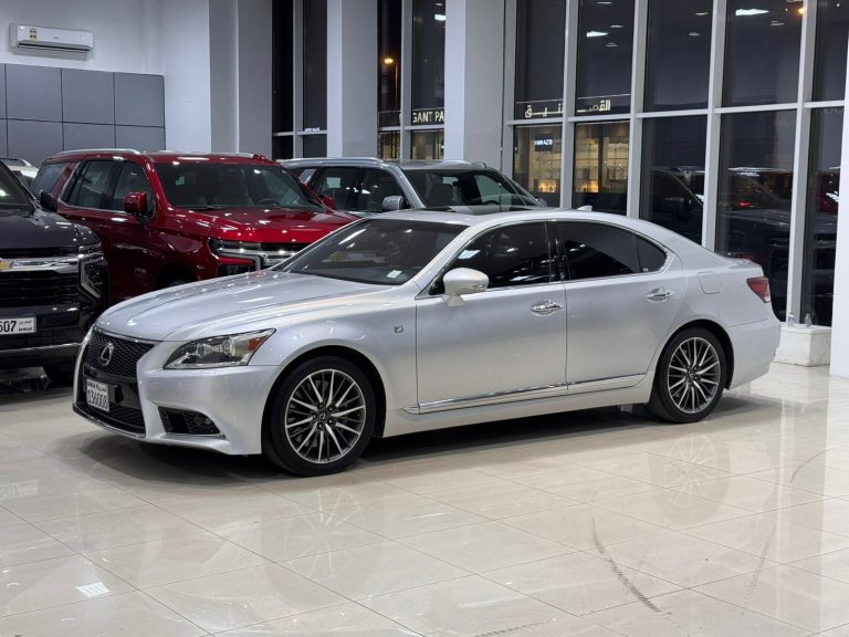 LEXUS LS 640F