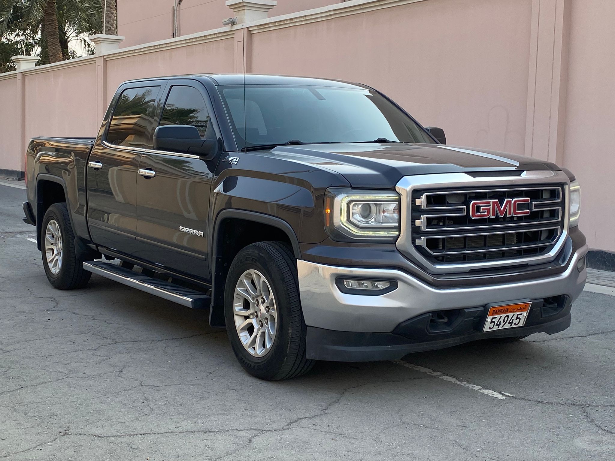
								GMC Sierra Z71 SLE full									