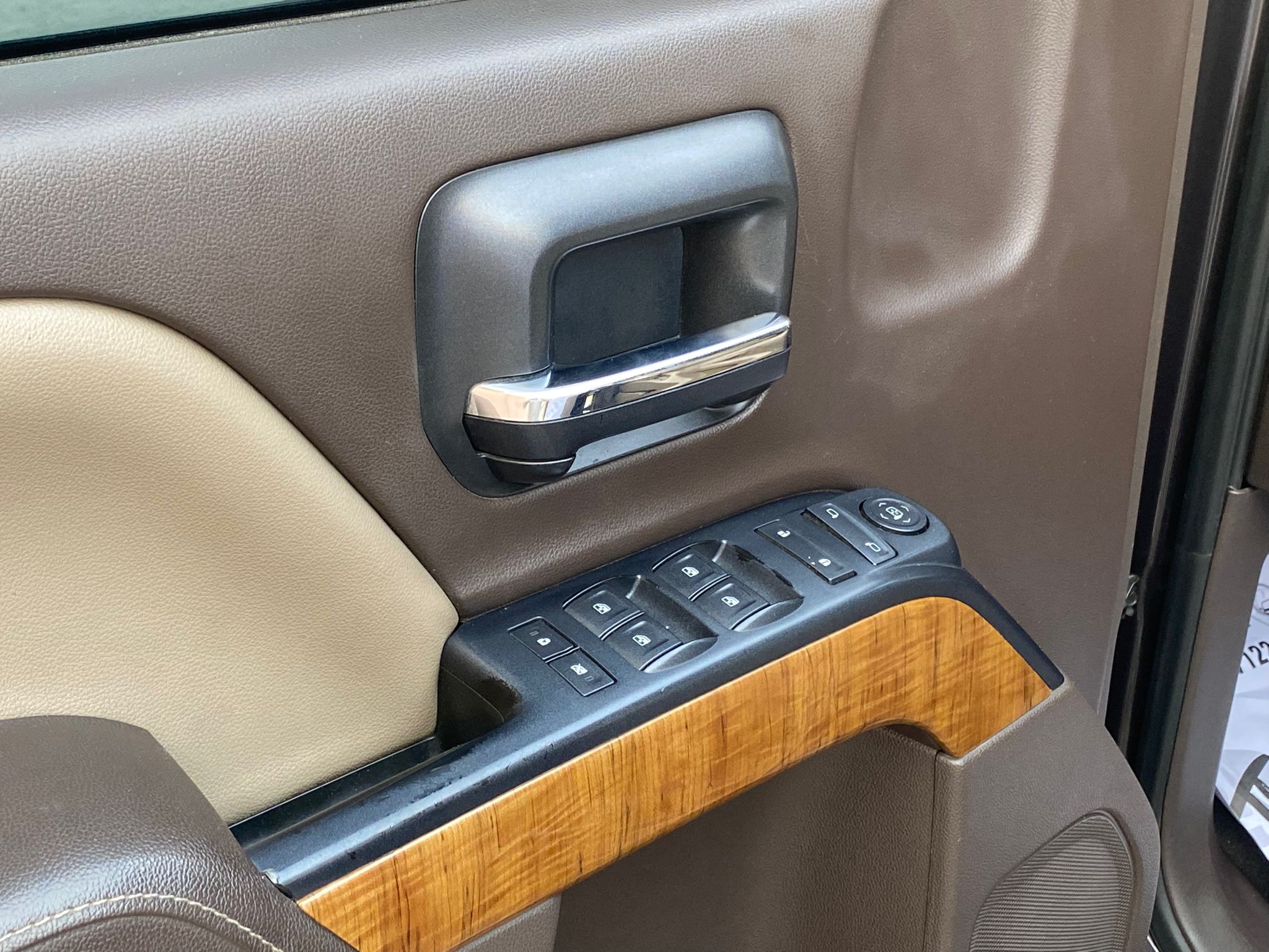 
								GMC Sierra Z71 SLE full									