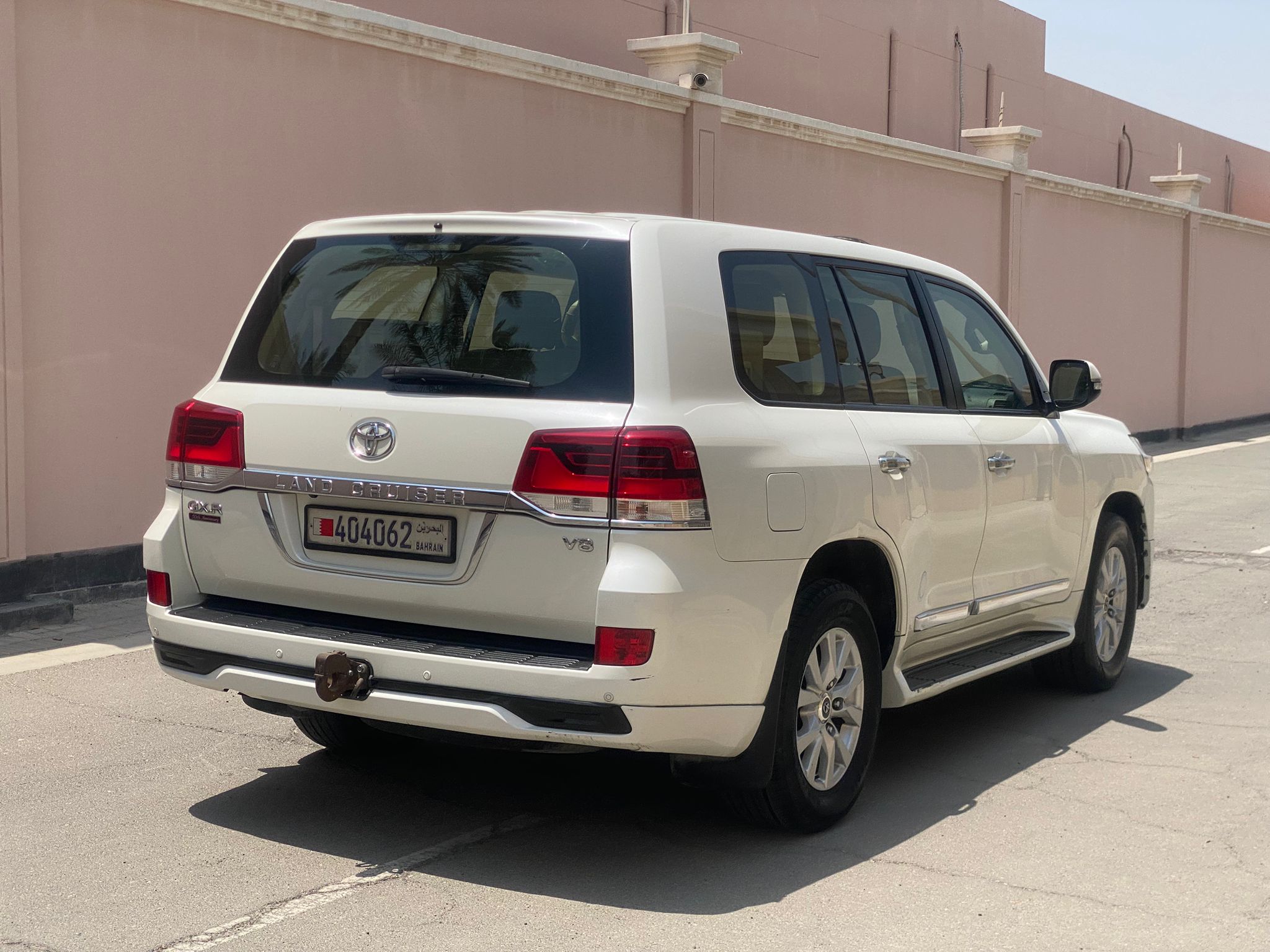 
								Toyota Land Cruiser full									