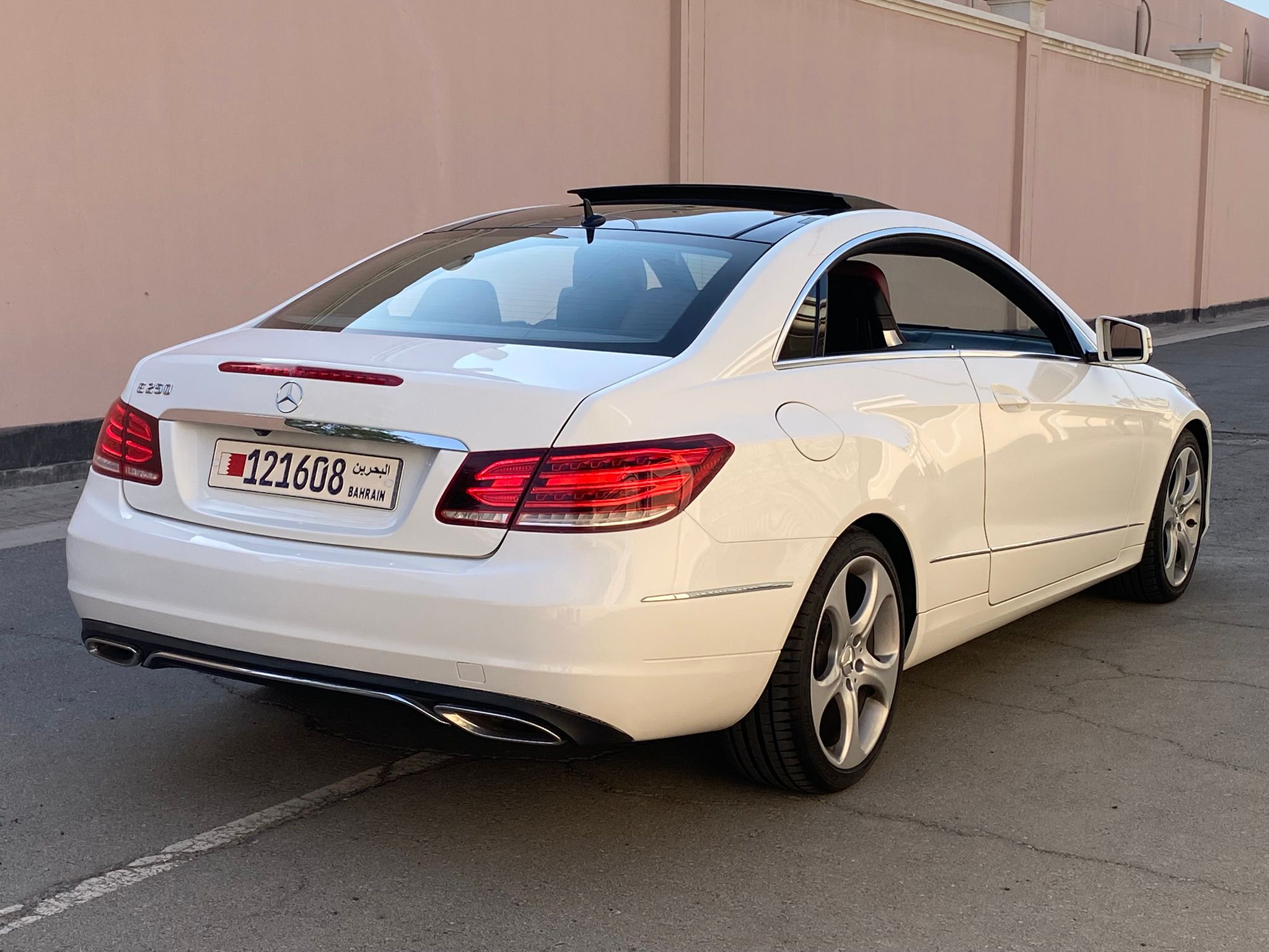 
								Mercedes E250 V6 full									