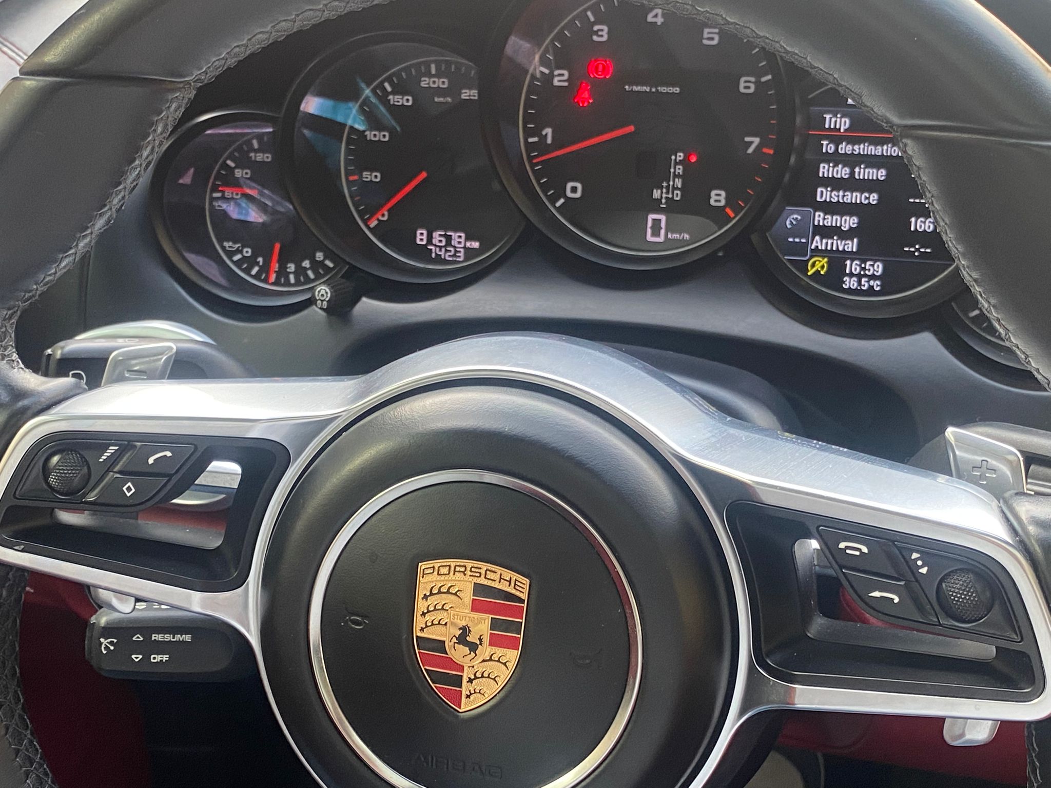 
								Porsche Cayenne V6 full									