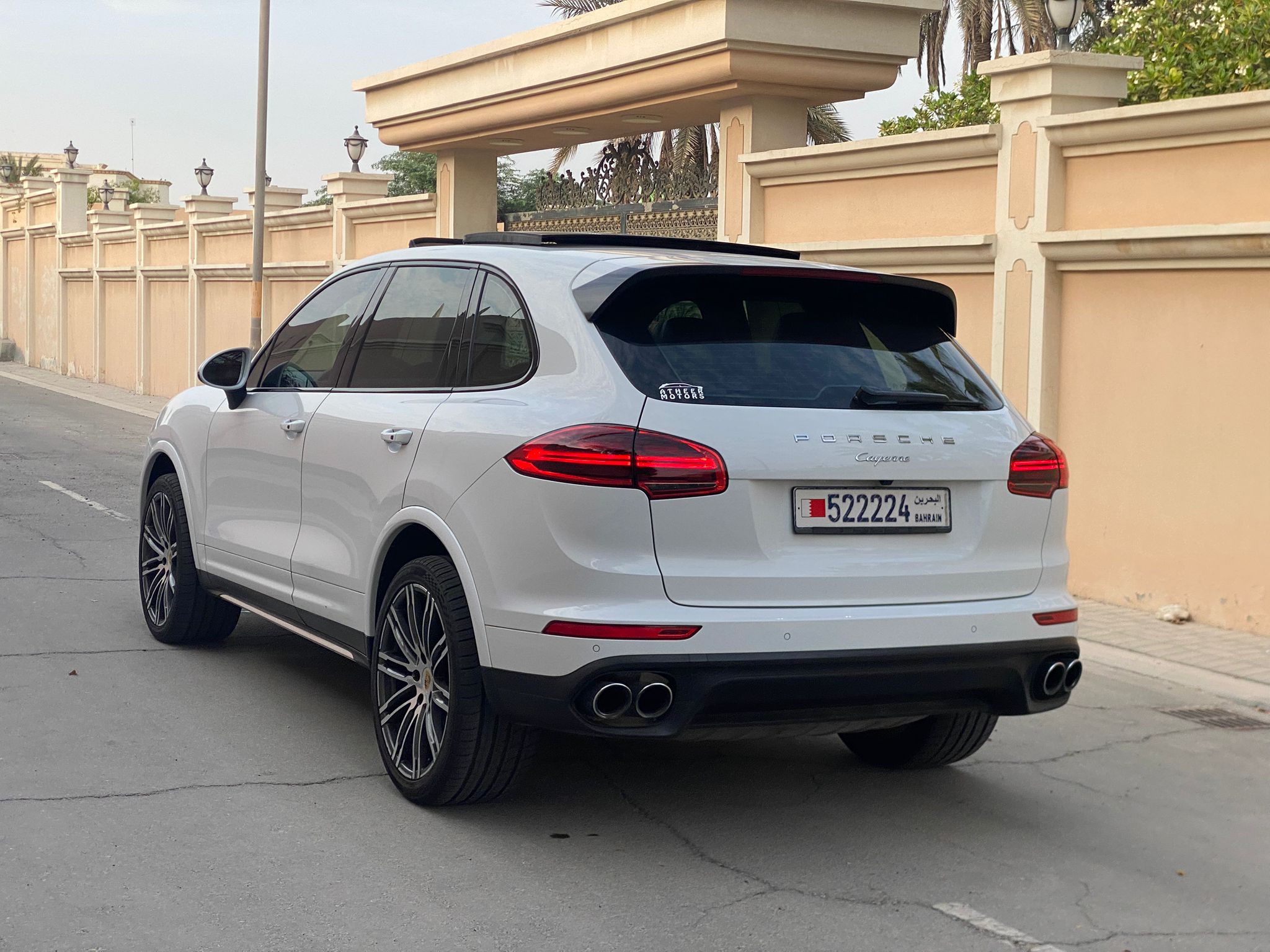 
								Porsche Cayenne V6 full									