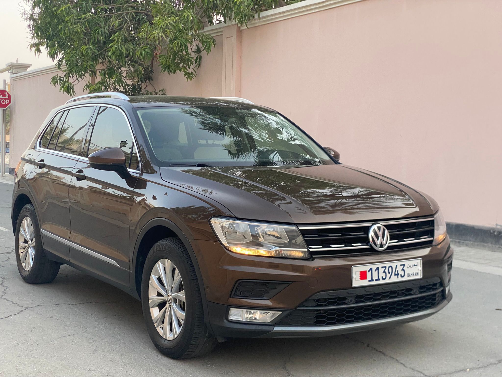 
								VOLKSWAGEN Tiguan full									