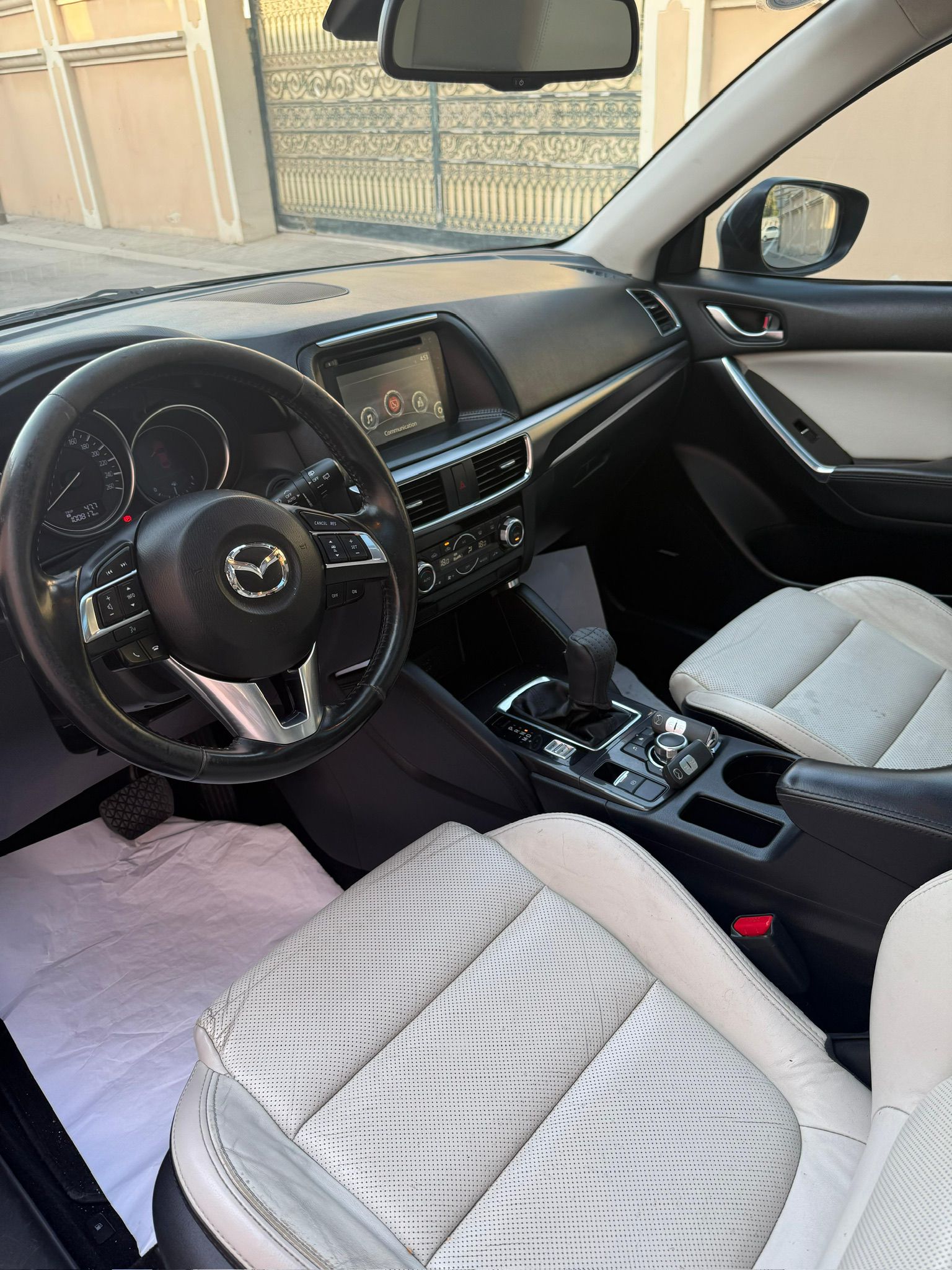 
								MAZDA CX5 full									