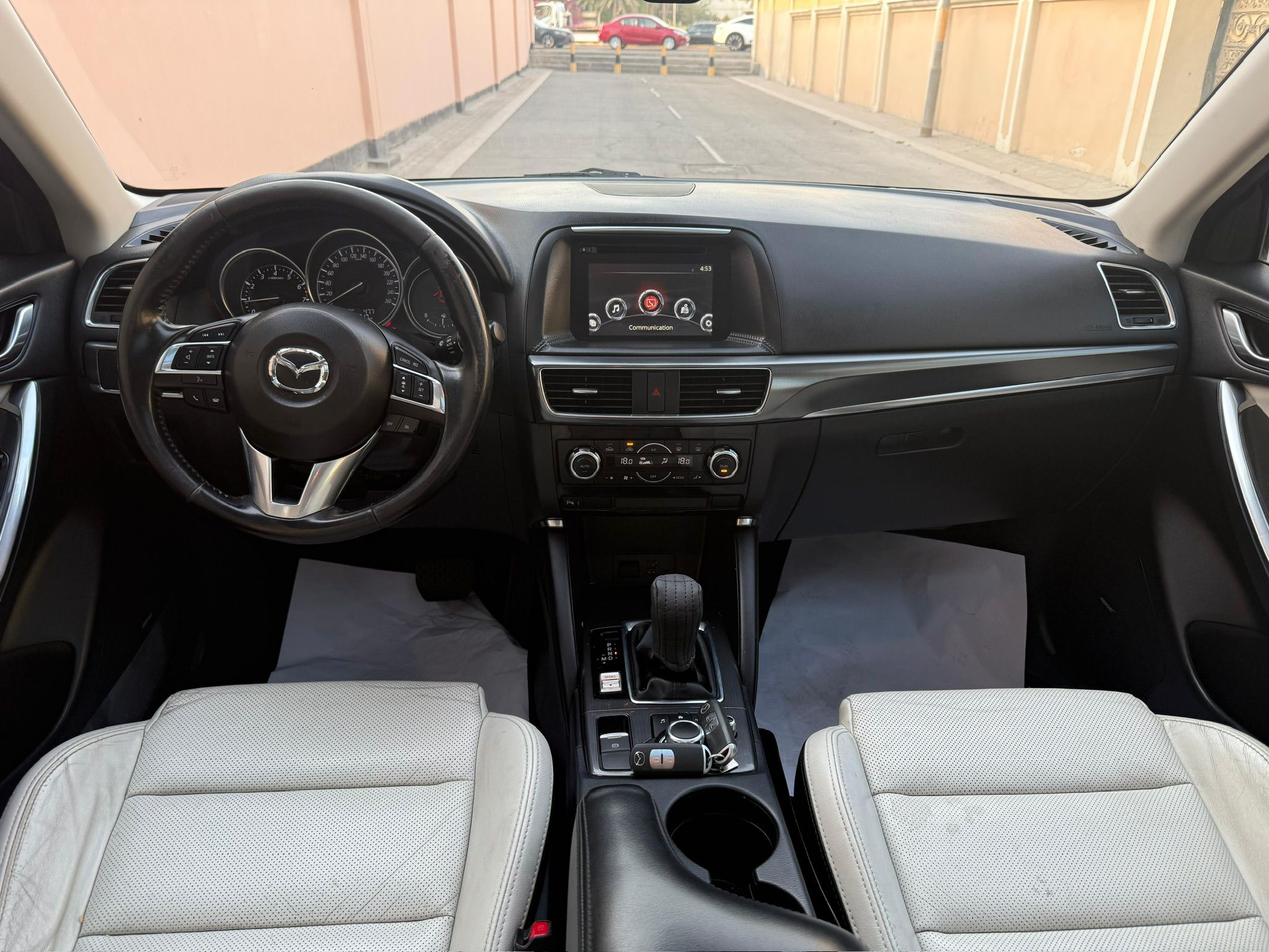 
								MAZDA CX5 full									