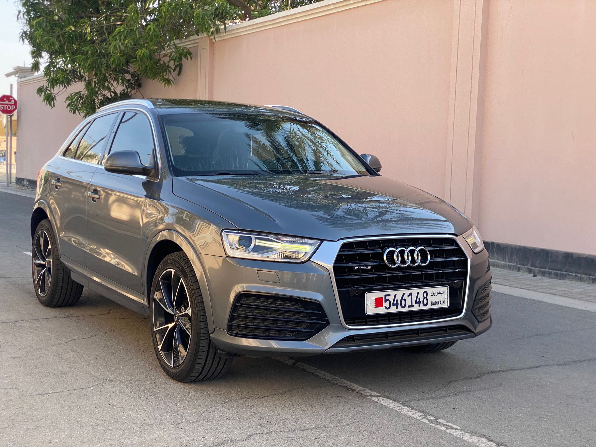 
								Audi Q3 full									
