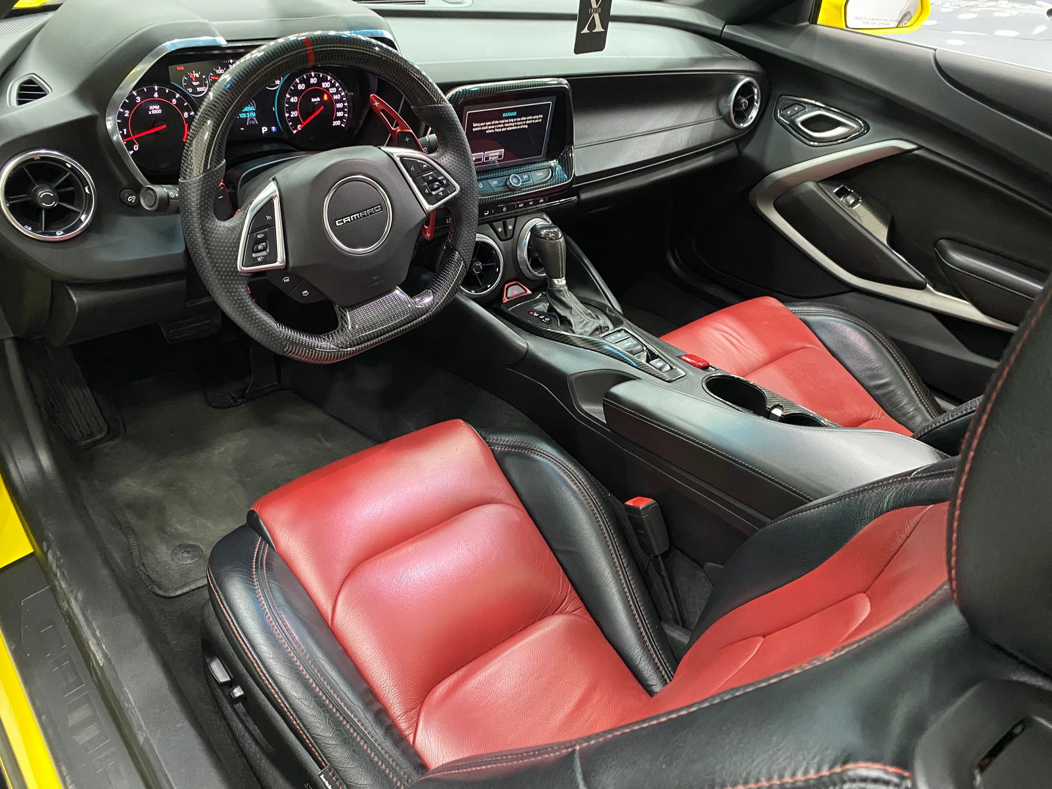 
								Chevrolet Camaro 2SS full									