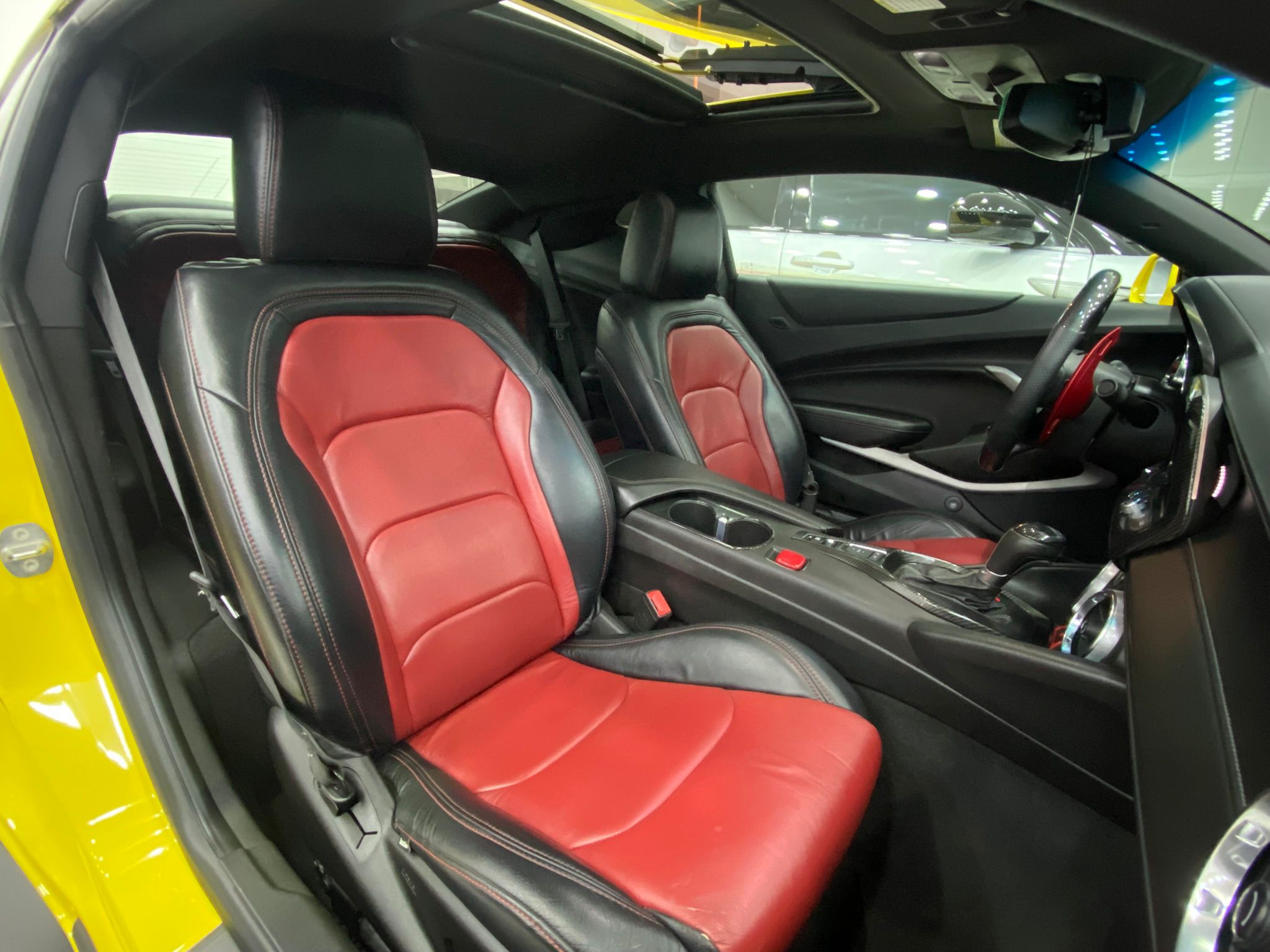 
								Chevrolet Camaro 2SS full									