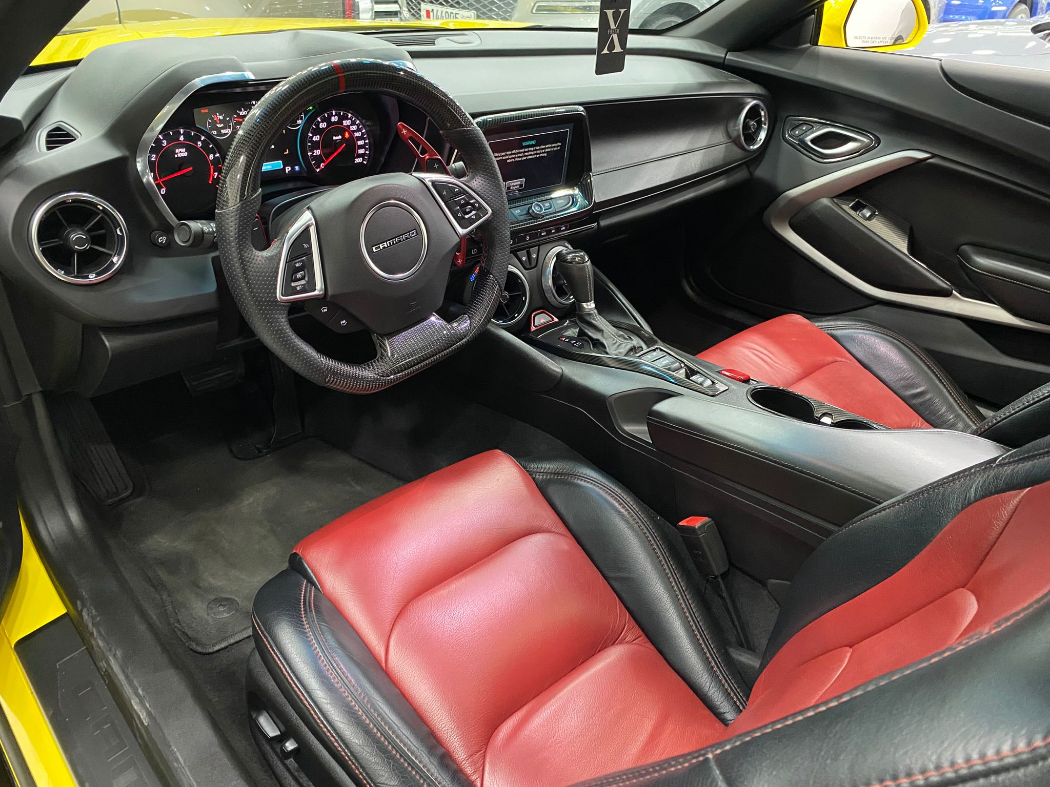 
								Chevrolet Camaro 2SS full									