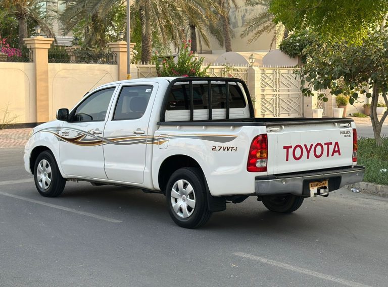 TOYOTA HILUX 2.7