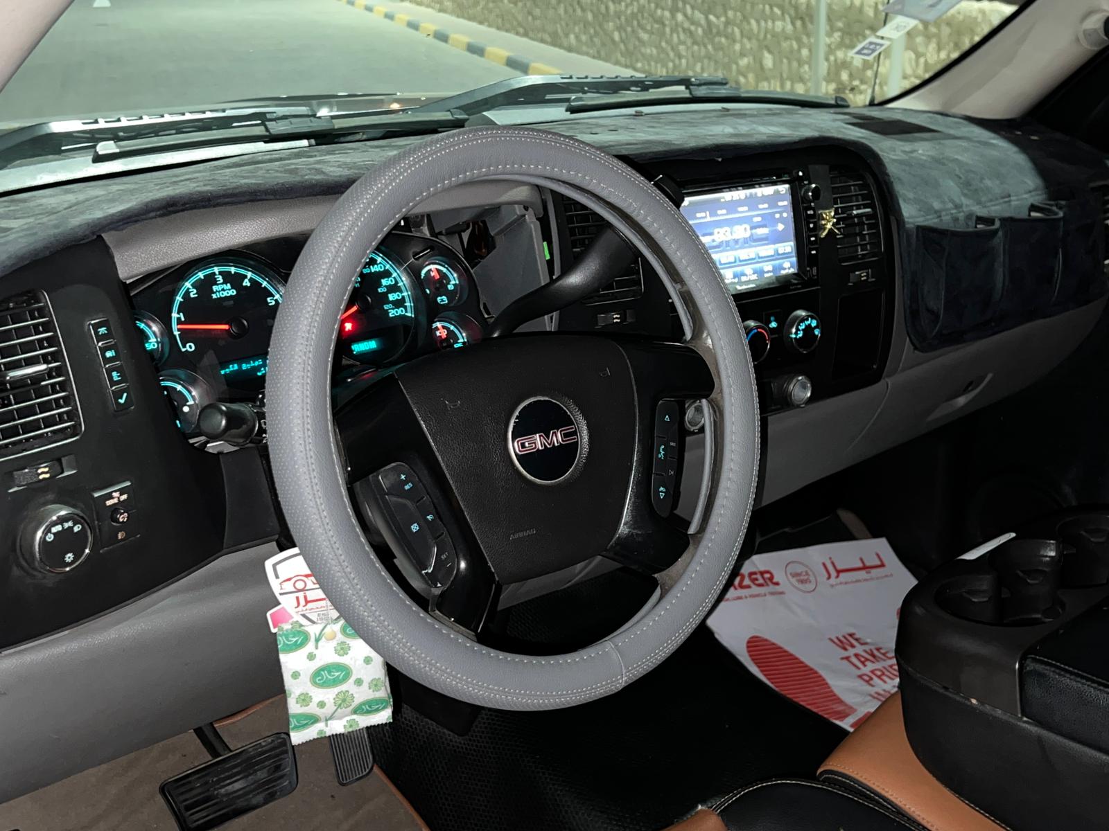 
								GMC SIERRA V6 full									