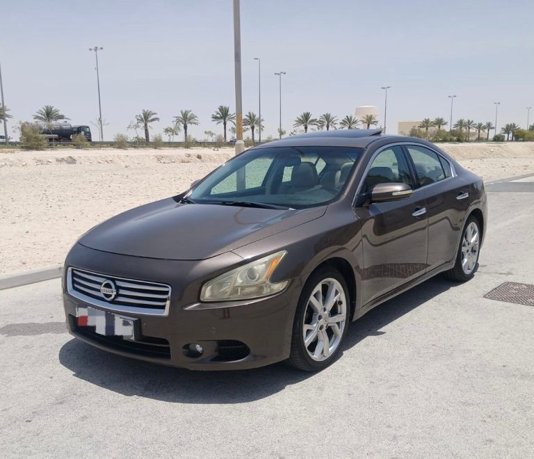 NISSAN MAXIMA