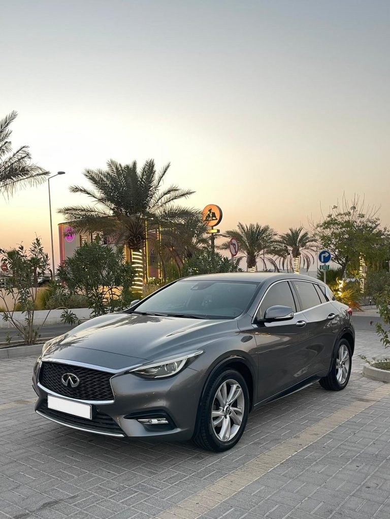 Infinity Q30