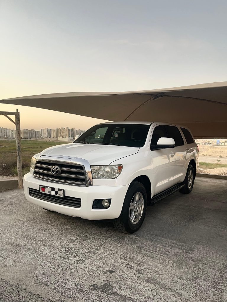 TOYOTA SEQUOIA
