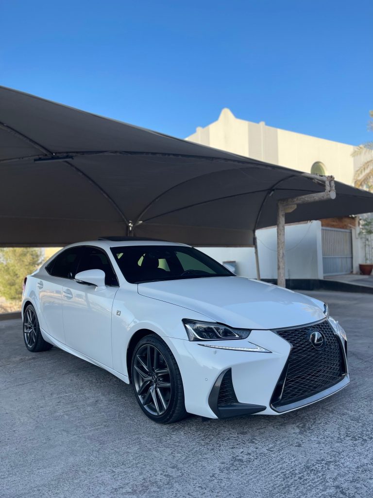 LEXUS – is350 F