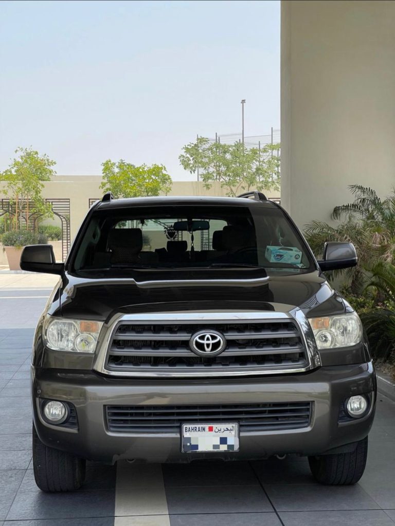TOYOTA SEQUOIA