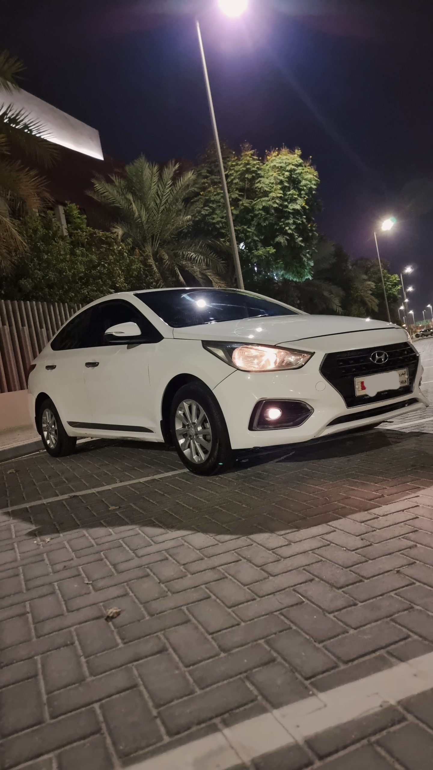 
								HYUNDAI ACCENT full									