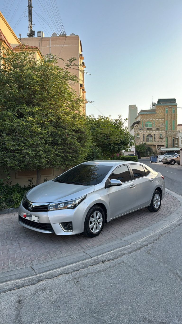 TOYOTA COROLLA