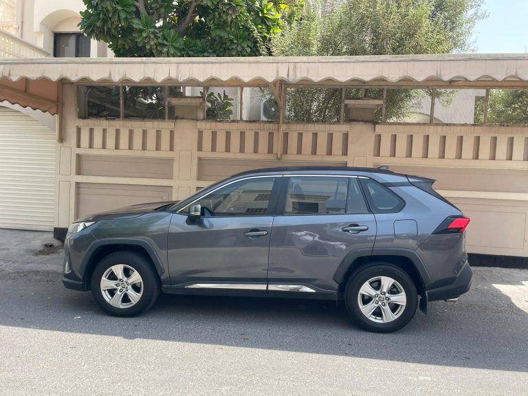 TOYOTA RAV4