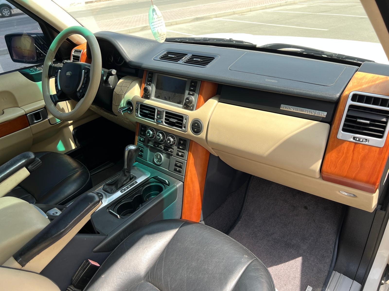 
								RANGE ROVER HSE VOUGE V8 full									