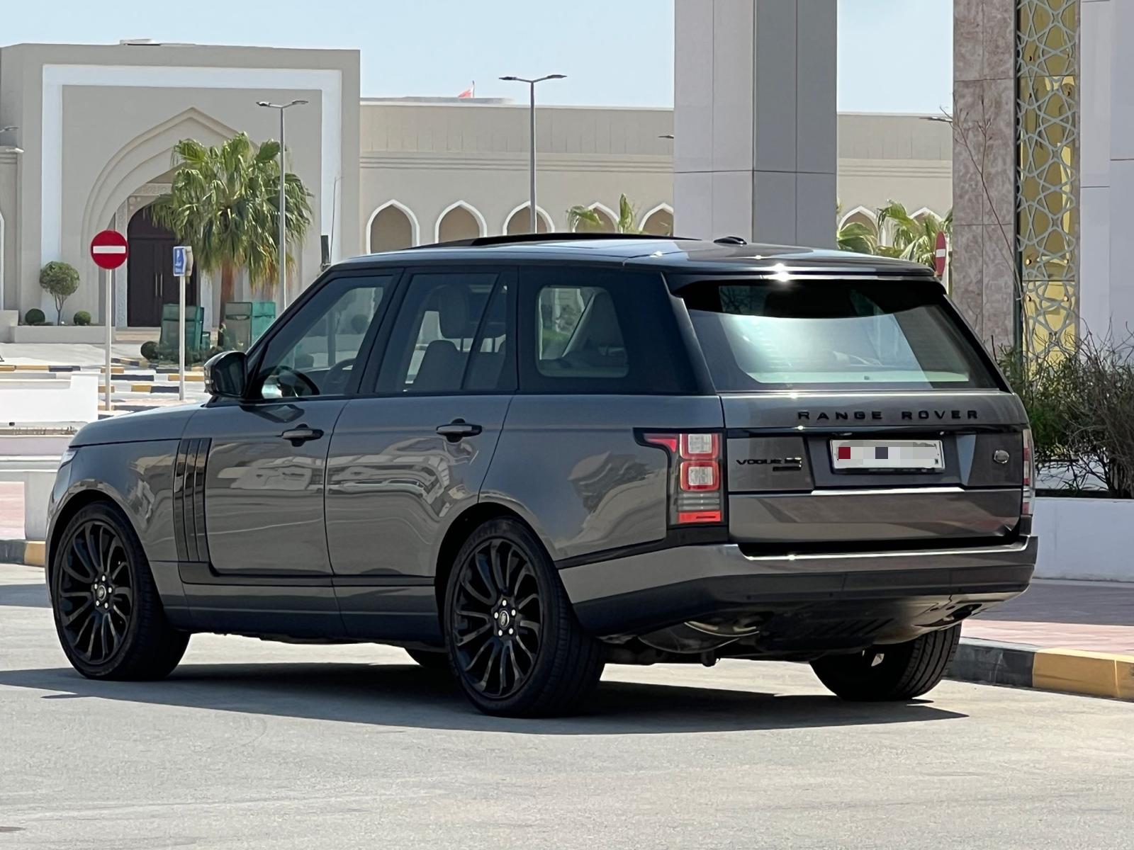 
								RANGE ROVER VOUGE HSE V8 full									