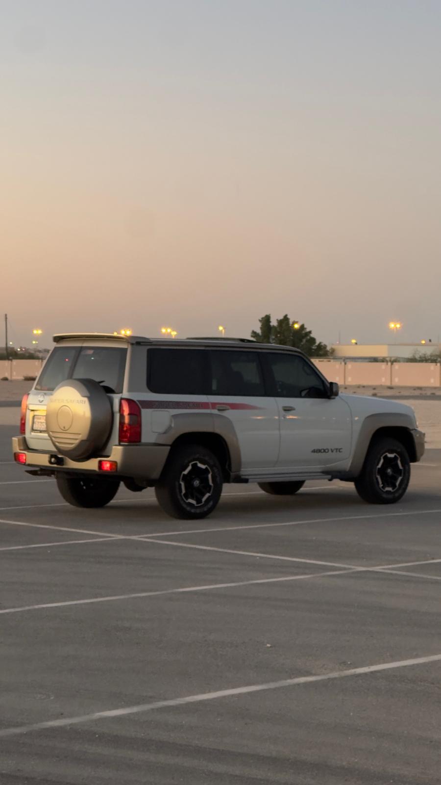 
								NISSAN SUPER SAFARI full									