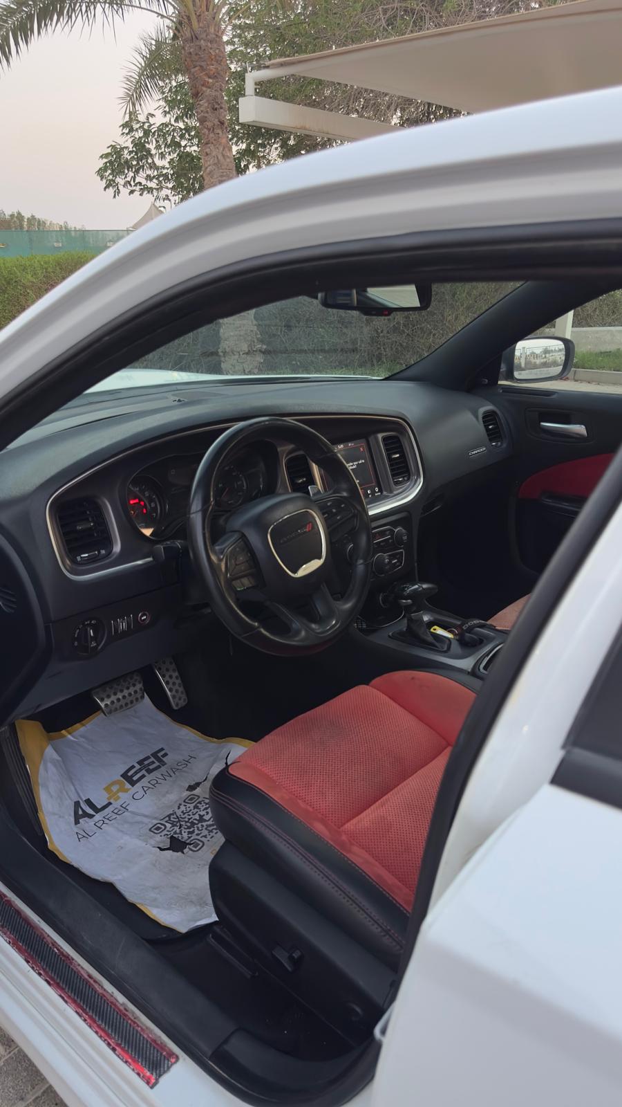 
								Dodge Charger V6 full									