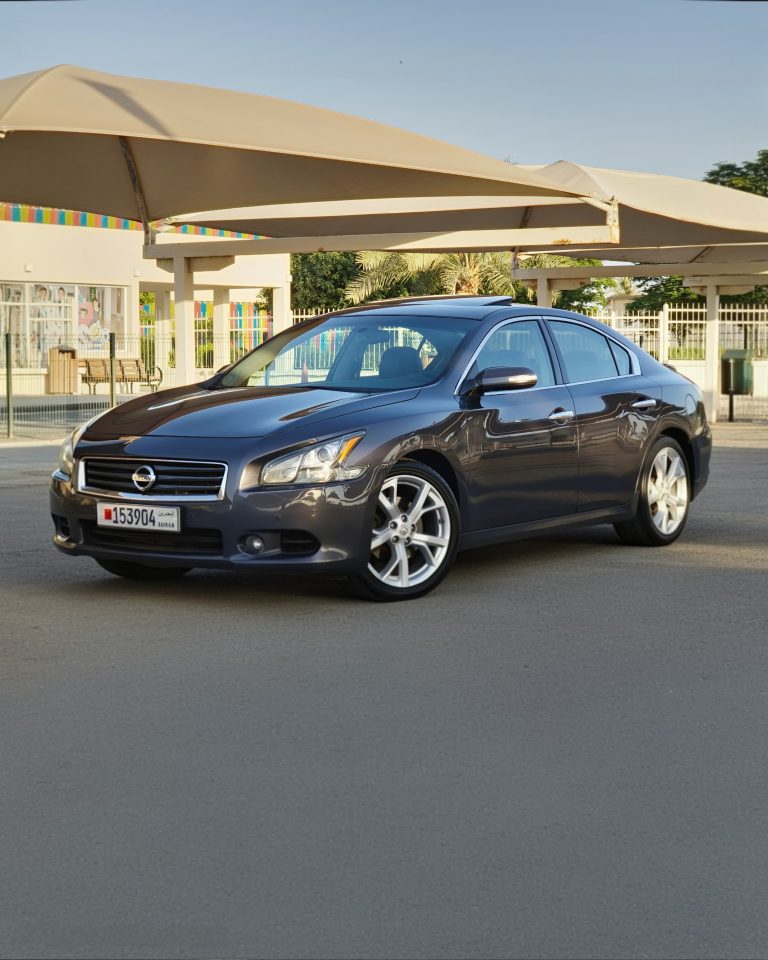 NISSAN MAXIMA