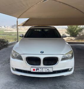 BMW-740Li