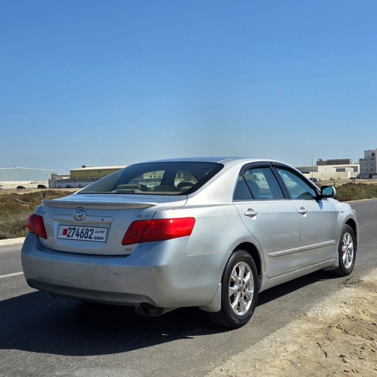 TOYOTA CAMRY
