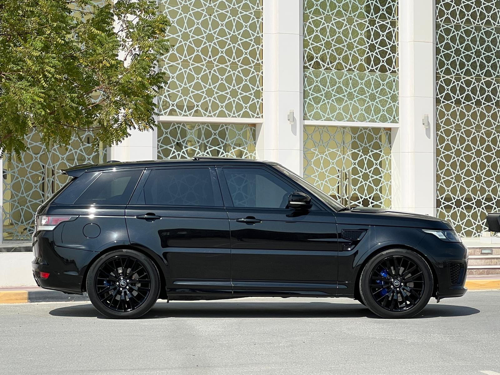 
								RANGE ROVER SPORT SVR full									