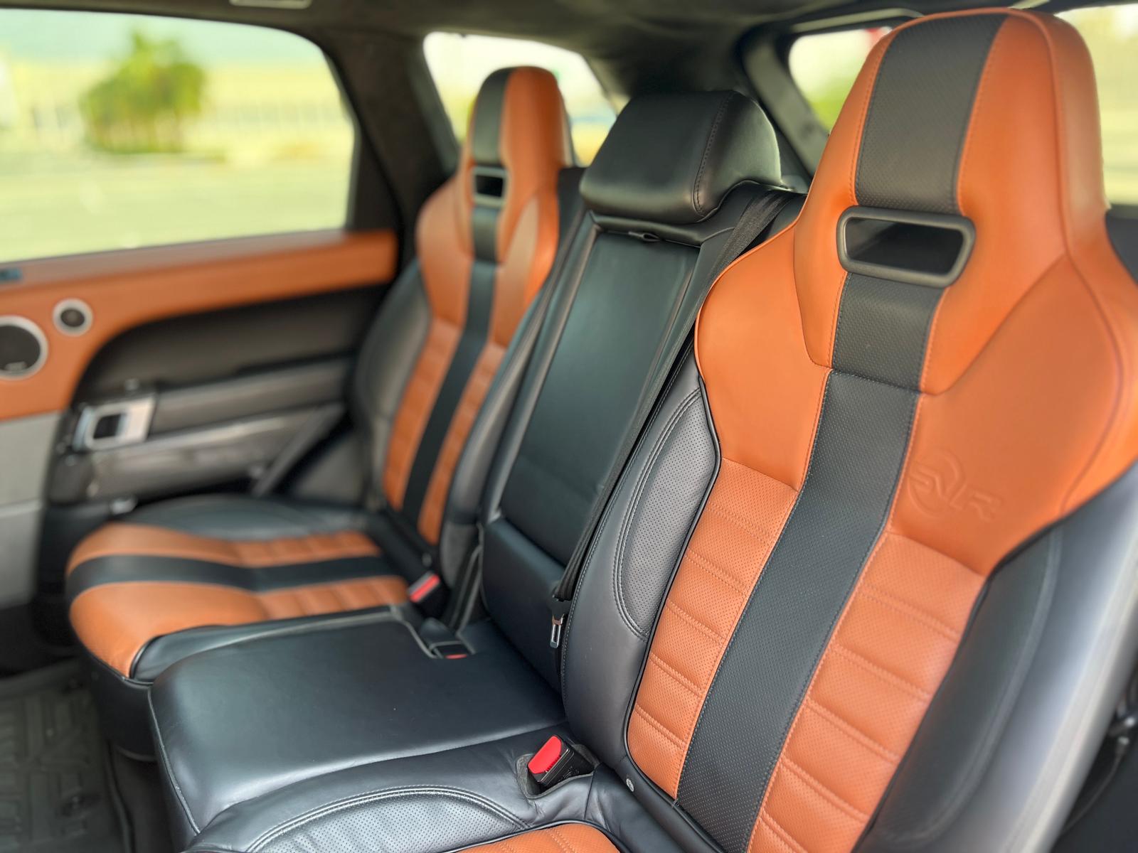 
								RANGE ROVER SPORT SVR full									