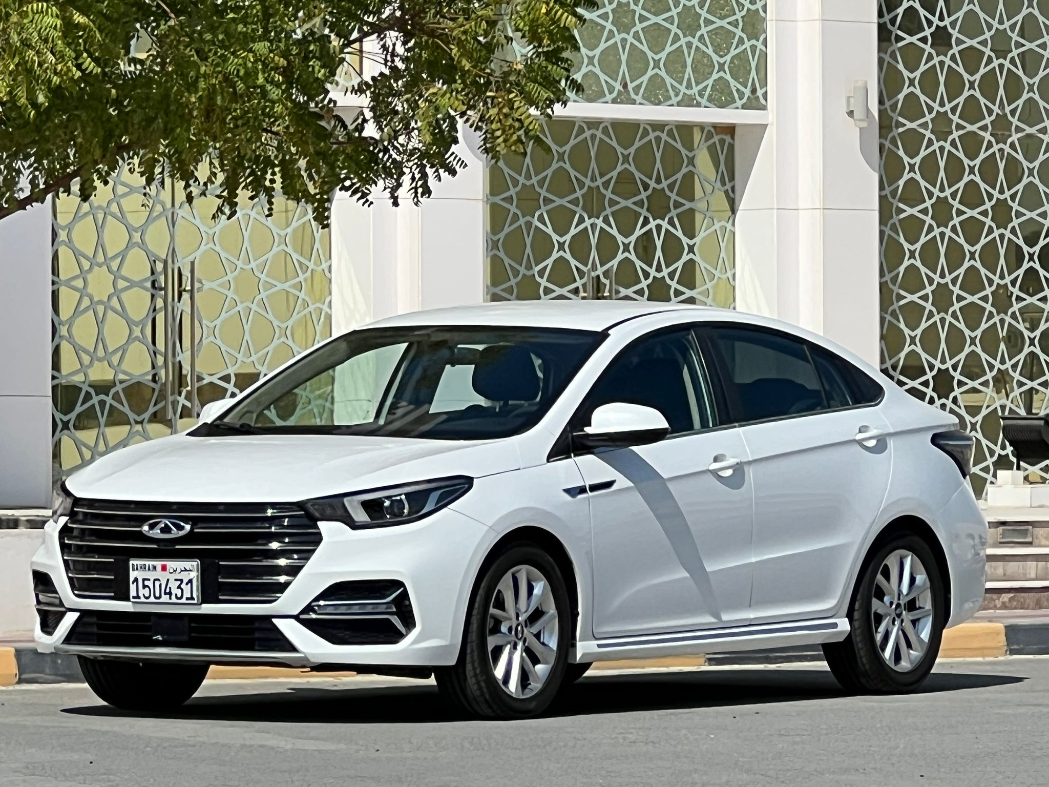 
								CHERY ARRIZO 6 PRO full									