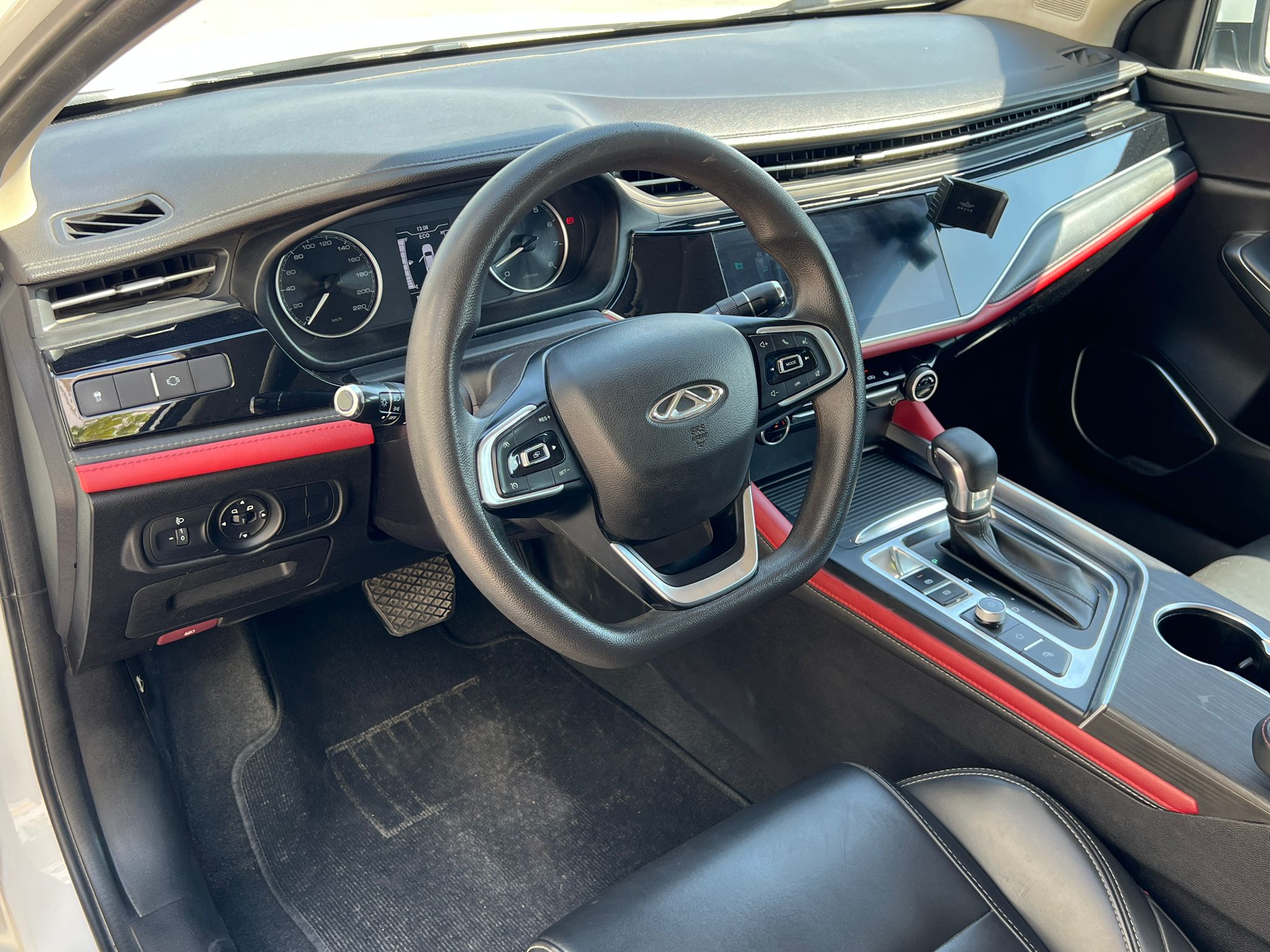 
								CHERY ARRIZO 6 PRO full									