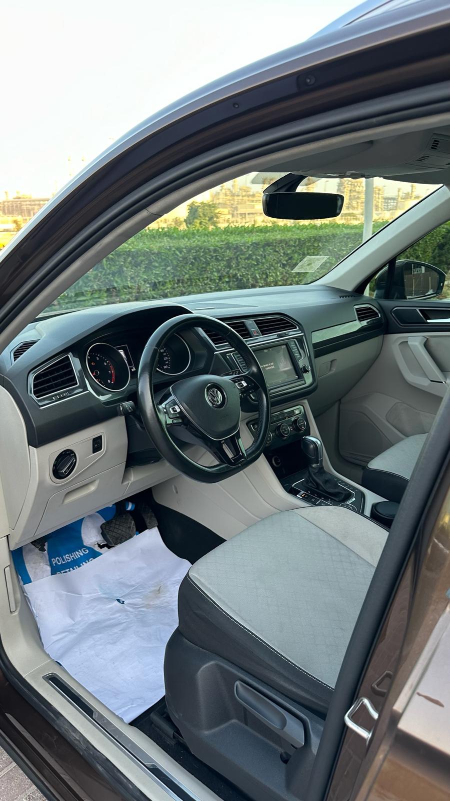 
								Volkswagen Tiguan 2017 full									