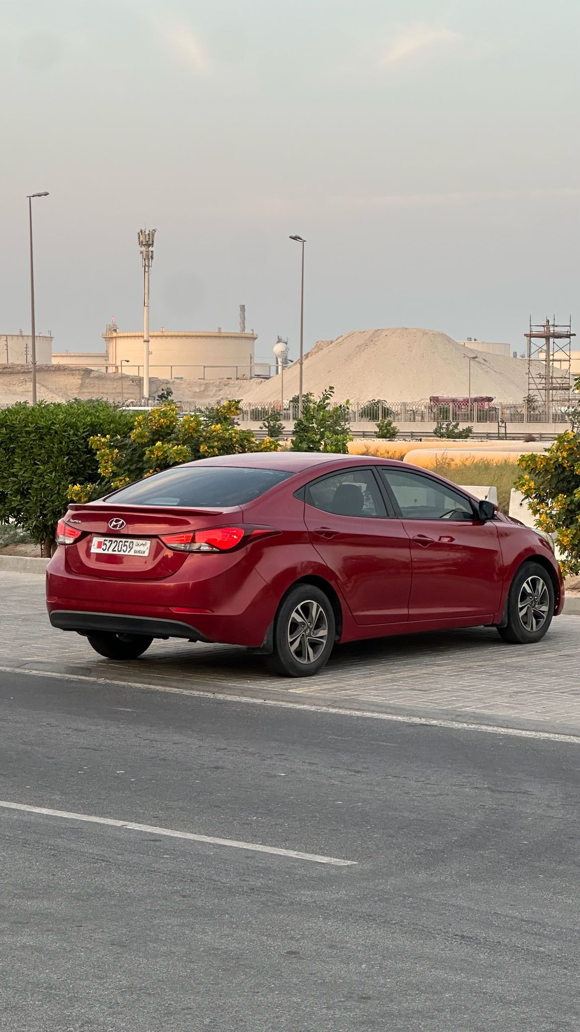 
								Hyundai Elantra 2016 – Limited Trim full									