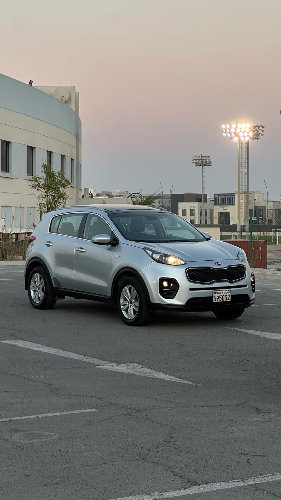 
								Kia Sportage full									
