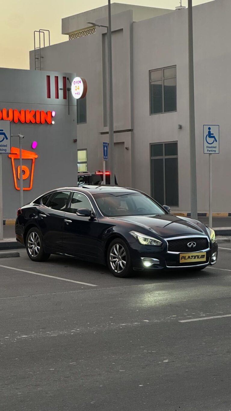 Infiniti Q70