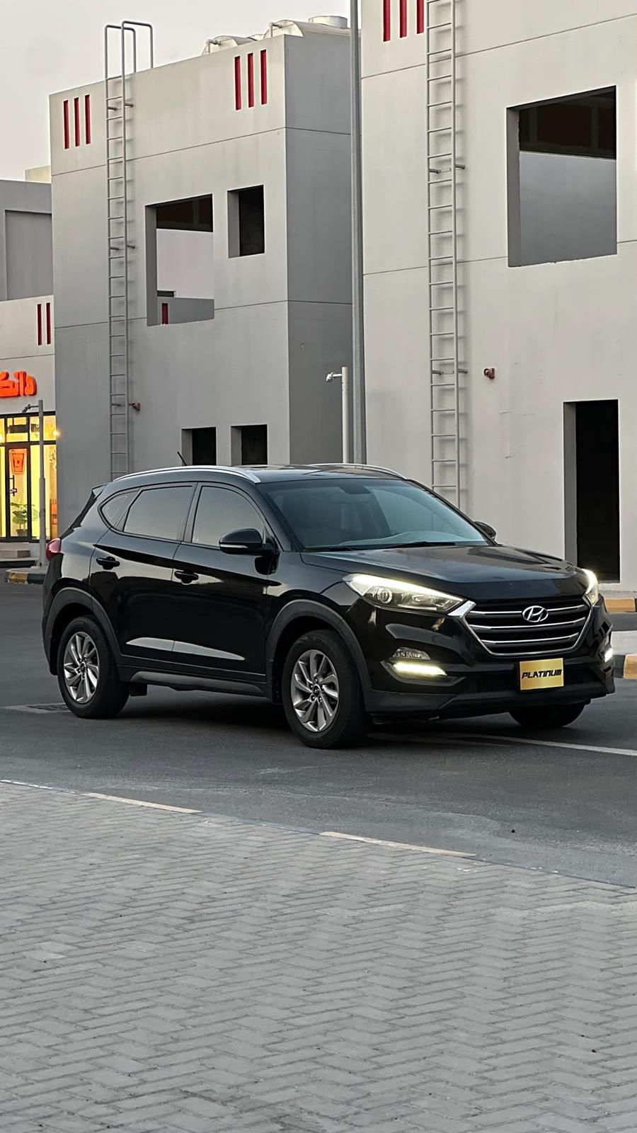 
								Hyundai Tucson 2016 full									